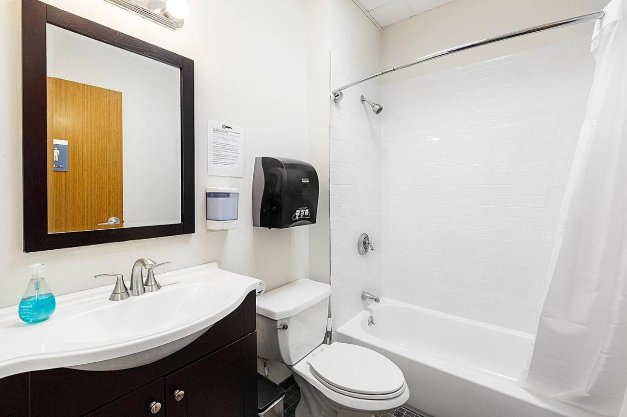 Appartamento Studio Ready 4 Students & Traveling Professionals! 310 Boston Esterno foto