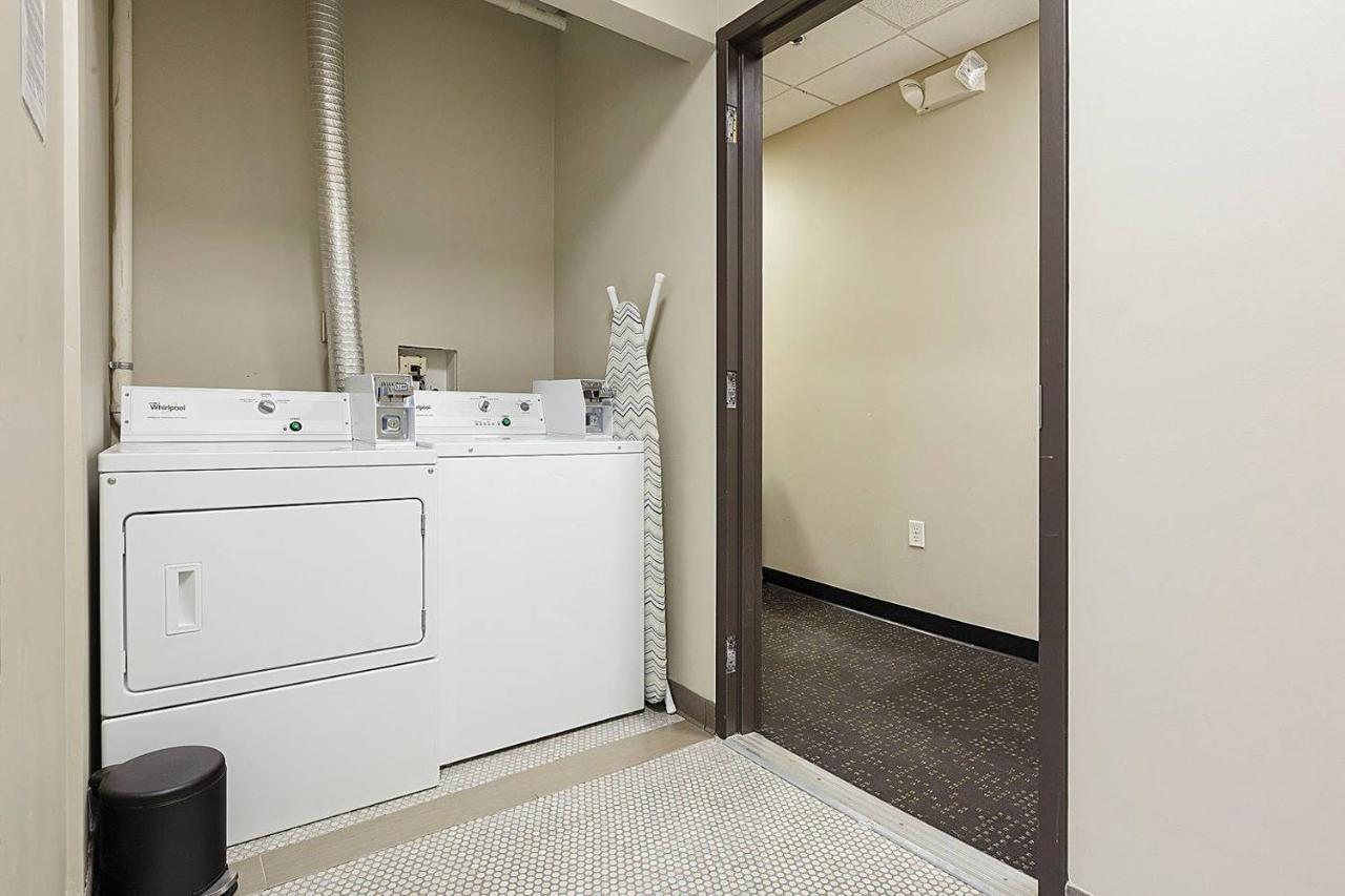 Appartamento Studio Ready 4 Students & Traveling Professionals! 310 Boston Esterno foto