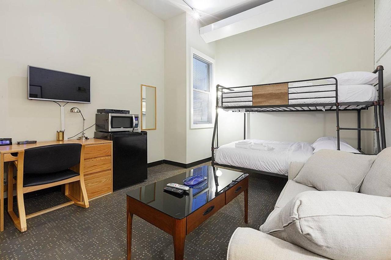 Appartamento Studio Ready 4 Students & Traveling Professionals! 310 Boston Esterno foto
